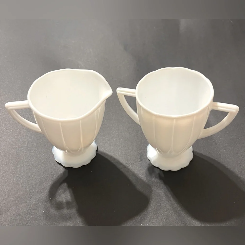 Hazel Atlas Depression Milk Glass Newport Hairpin Pattern Creamer & Sugar 1940’s